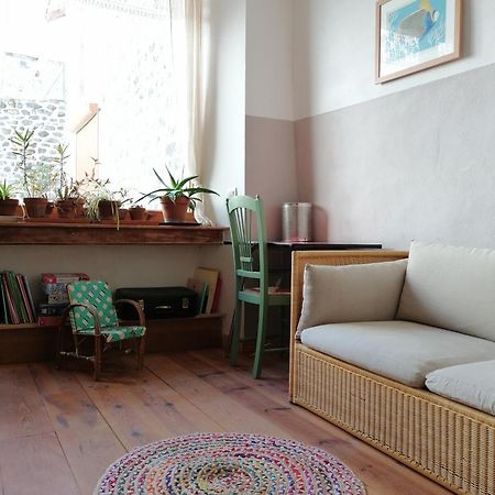 File Dans Ta Chambre ! Le Monastier sur Gazeille Bilik gambar