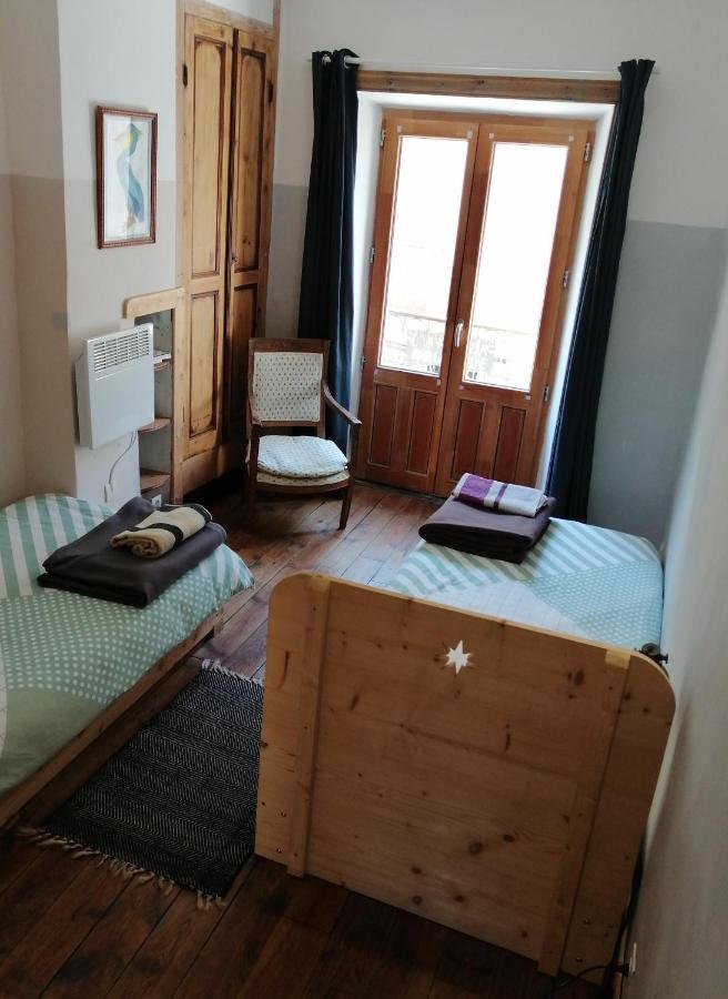 File Dans Ta Chambre ! Le Monastier sur Gazeille Bilik gambar