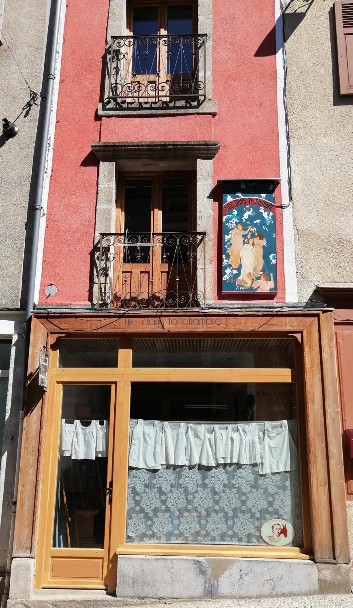 File Dans Ta Chambre ! Le Monastier sur Gazeille Bilik gambar
